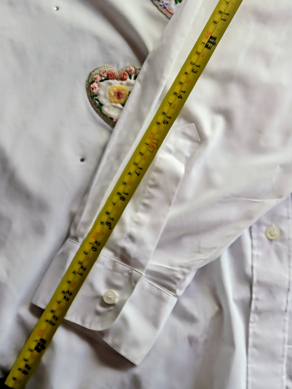 MiLi DESIGNS Embellished Hearts Button-Down Shirt - LG - EVC - Picture 14 of 15